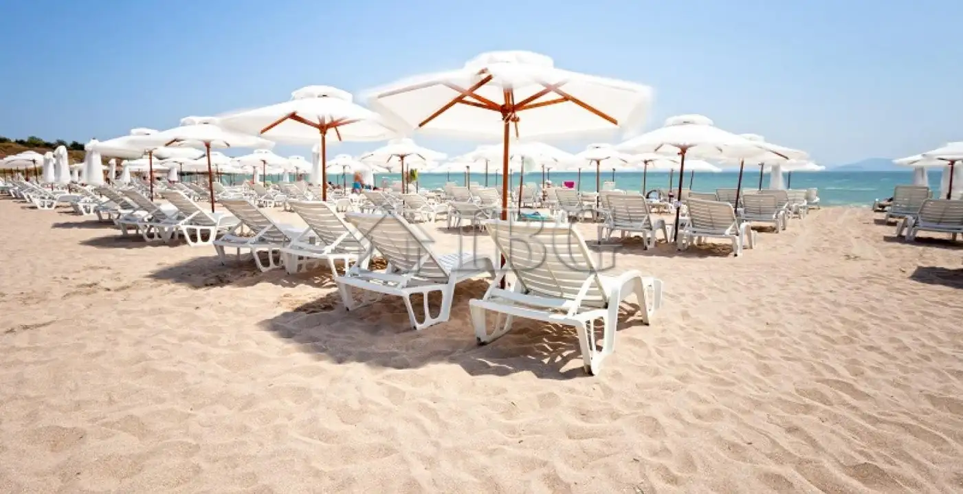 Flat 61m² in Bulgaria, Burgas. Priced at 120000€ rent photo-14