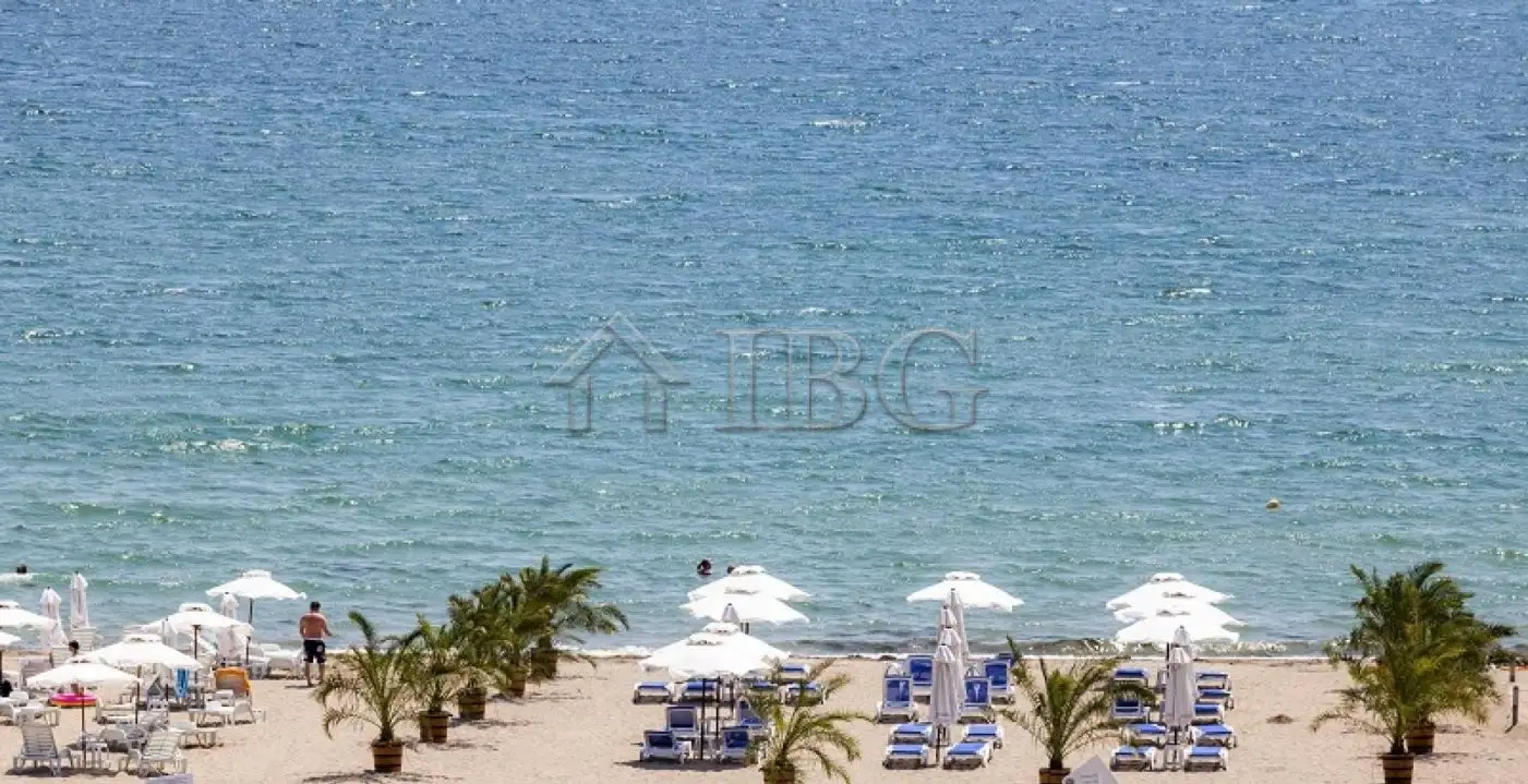 Flat 61m² in Bulgaria, Burgas. Priced at 120000€ rent photo-18