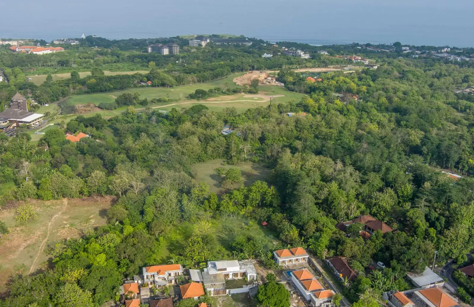 Land 1430m² in Indonesia, Bukit. Priced at 508700$ rent photo-8