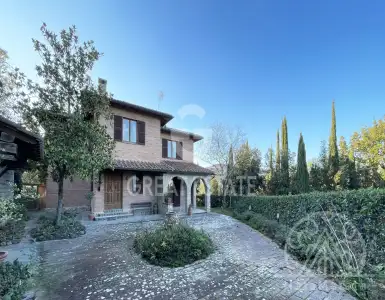 Buy in Italy for 850000€