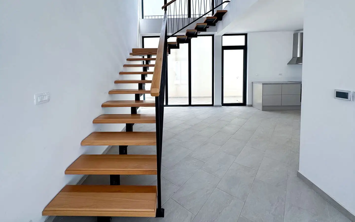 Villa 215m² in Montenegro, Bar. Priced at 750000€ rent photo-12