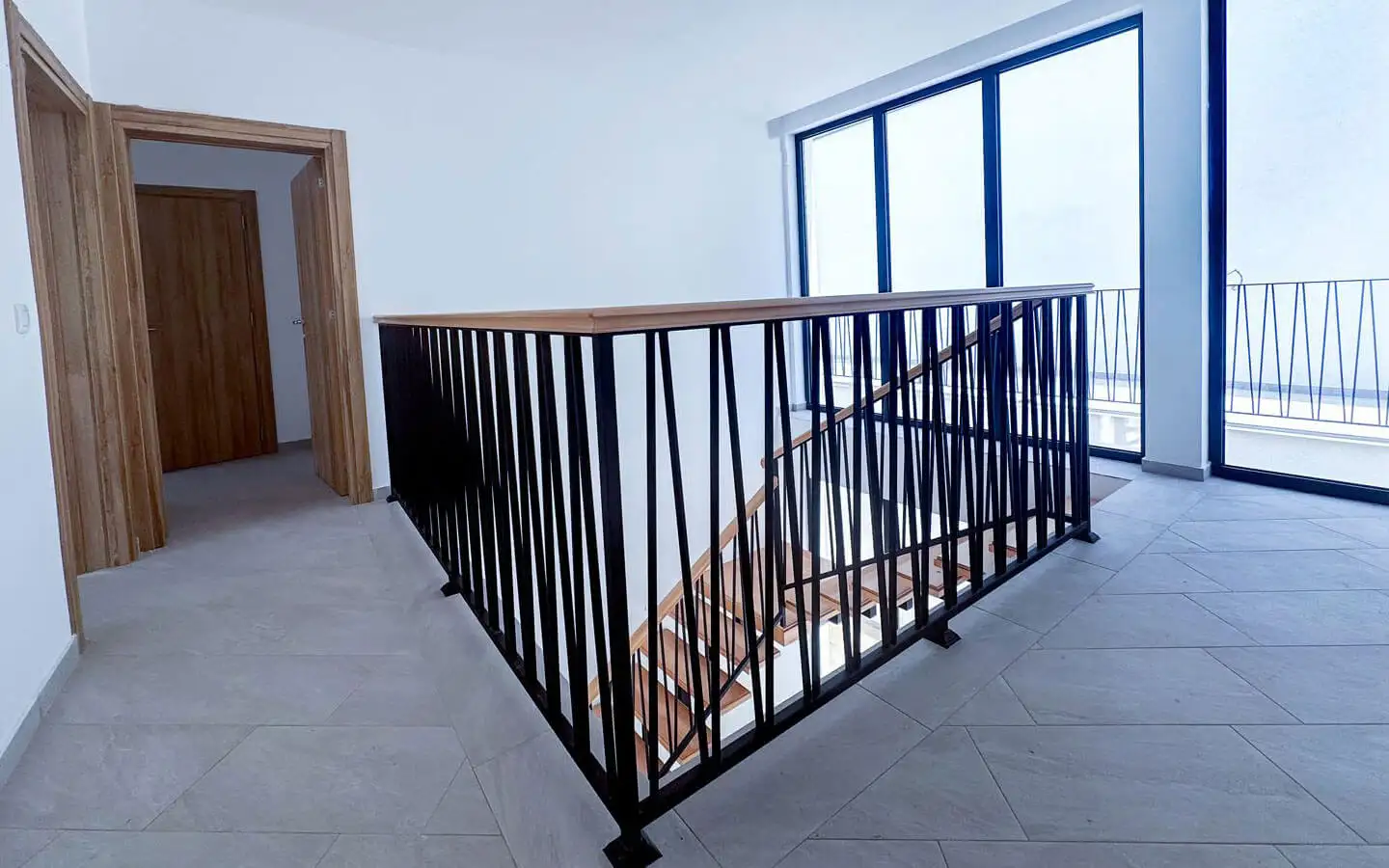 Villa 215m² in Montenegro, Bar. Priced at 750000€ rent photo-13