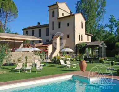 Buy in Italy for 3000000€