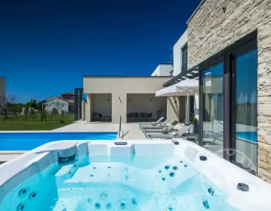 Buy in Croatia for 1100000€