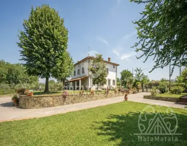 Buy in Italy for 669000€