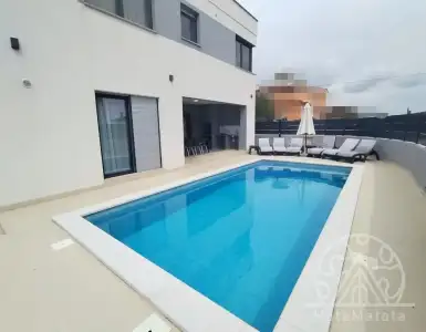 Buy in Croatia for 520000€