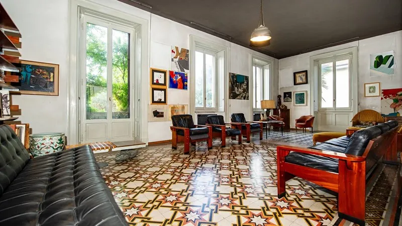 Flat 300m² in Italy, Bergamo. Priced at 735352£ rent photo-3