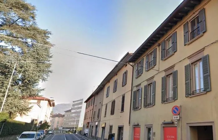 Flat 80m² in Italy, Bergamo. Priced at 155392£ rent photo-5