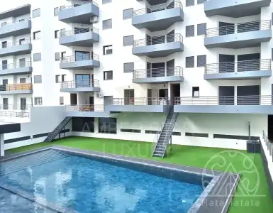 Buy in Portugal for 413670€