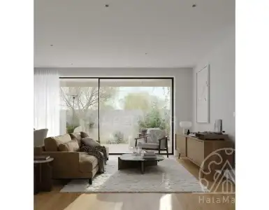 Buy in Portugal for 512500€