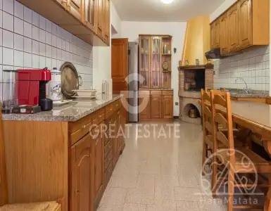 Buy in Italy for 430000€