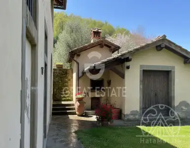 Buy in Italy for 1250000€