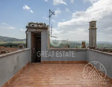 Buy in Italy for 550000€