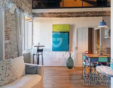 Buy in Italy for 250000€