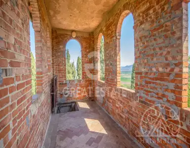 Buy in Italy for 850000€