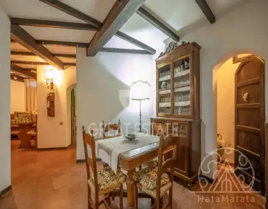 Buy in Italy for 1350000€