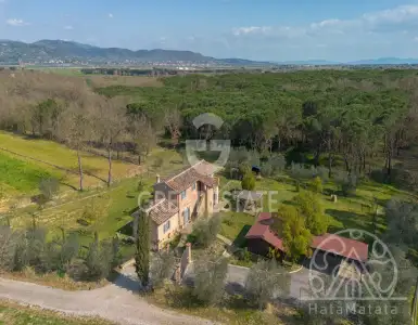 Buy in Italy for 780000€