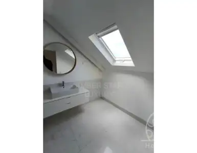 Rent in Portugal for 4250€