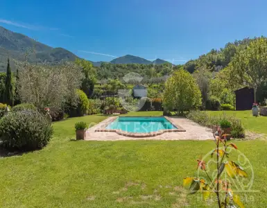 Buy in Italy for 590000€