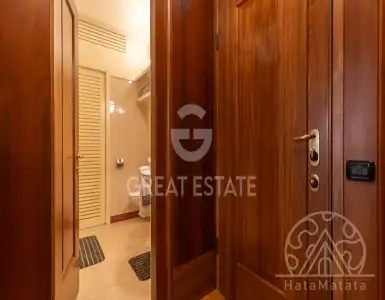 Buy in Italy for 390000€