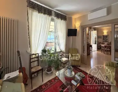 Buy in Italy for 1190000€