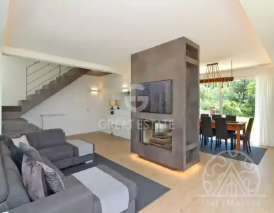 Buy in Italy for 1400000€