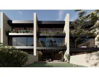 Buy in Portugal for 490000€