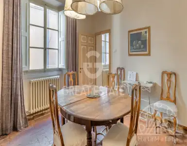 Buy in Italy for 540000€