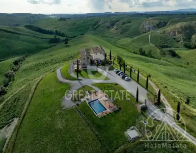 Buy in Italy for 320000€