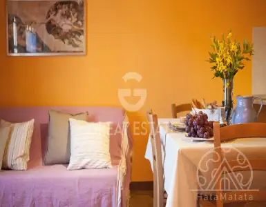 Buy in Italy for 1300000€