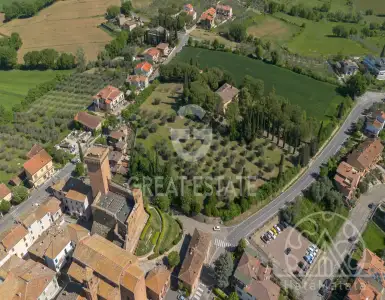 Buy in Italy for 1330000€