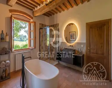 Buy in Italy for 1750000€