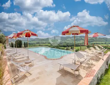 Buy in Italy for 6000000€