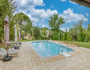 Buy in Italy for 3200000€