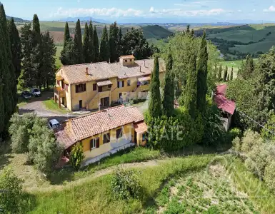 Buy in Italy for 1445000€