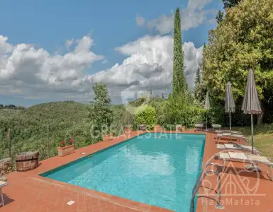 Buy in Italy for 4500000€