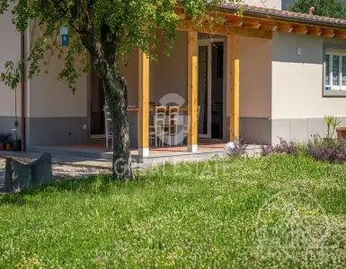 Buy in Italy for 1800000€