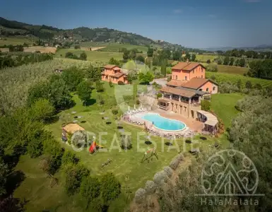 Buy in Italy for 2900000€