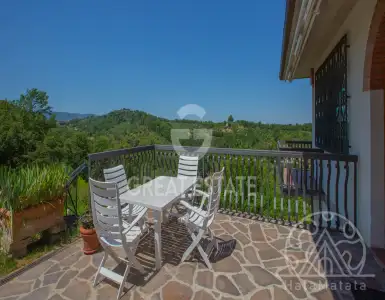 Buy in Italy for 825000€