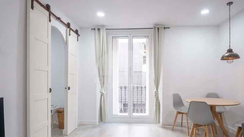 Flat 60m² in Spain, Barcelona. Priced at 197909£ rent photo-1