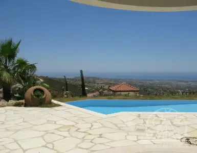 Buy in Cyprus for 970000€