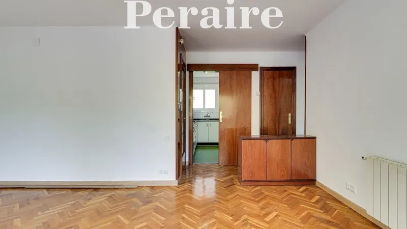 Flat 72m² in Spain, Barcelona. Priced at 234207£ rent photo-3