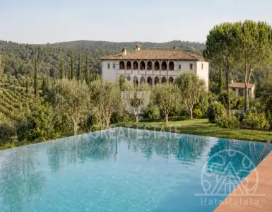 Buy in Italy for 4800000€