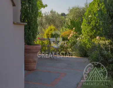 Buy in Italy for 2300000€