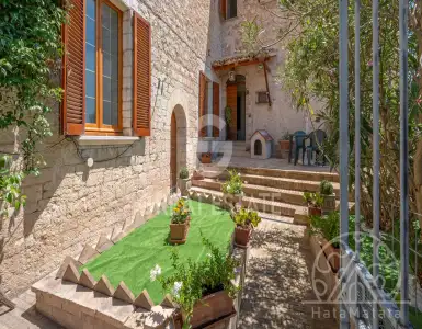 Buy in Italy for 290000€