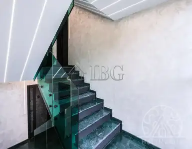Buy in Bulgaria for 132336€