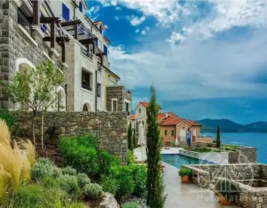 Buy in Montenegro for 435500€