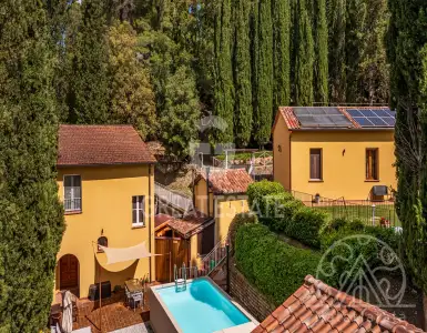 Buy in Italy for 2500000€