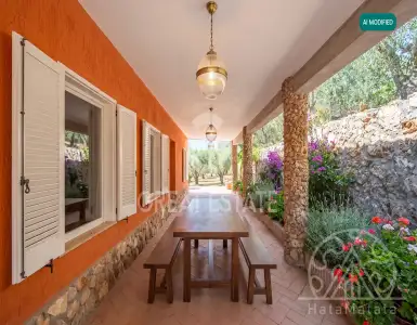 Buy in Italy for 650000€