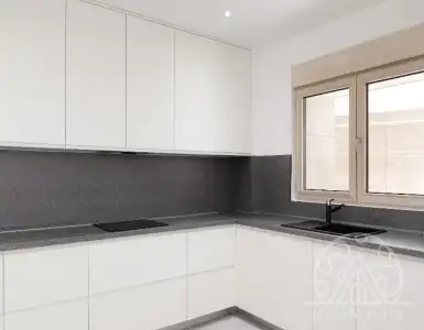 Buy in Montenegro for 854944€